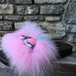 Monster Fluffy Cape Robbin Slides Sandals NWT